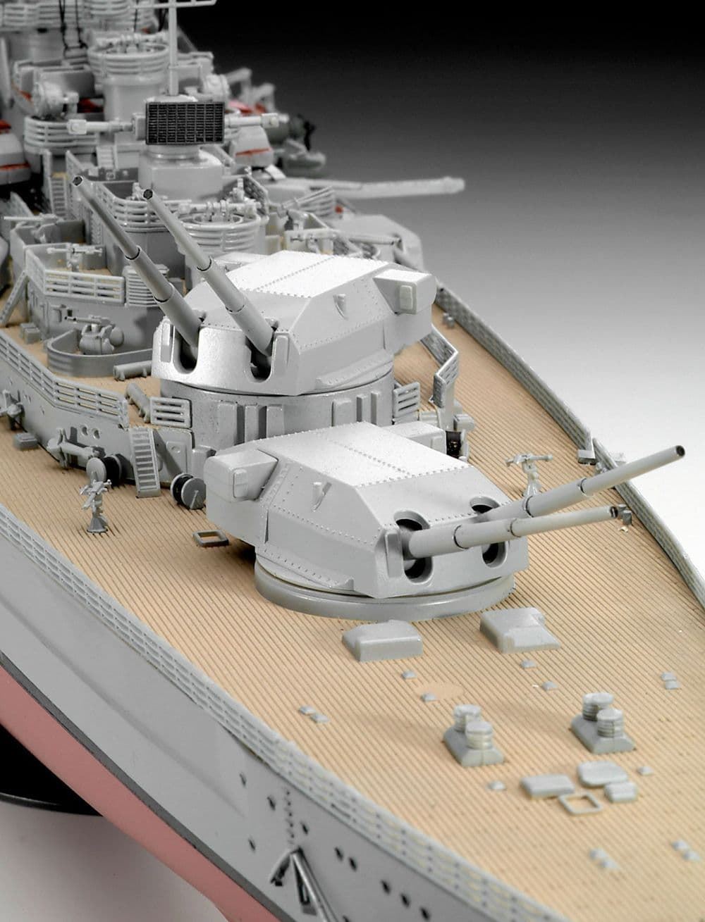 1/350 Battleship Bismarck (MIlitary Ships) REVELL (05040) - Imagen 7