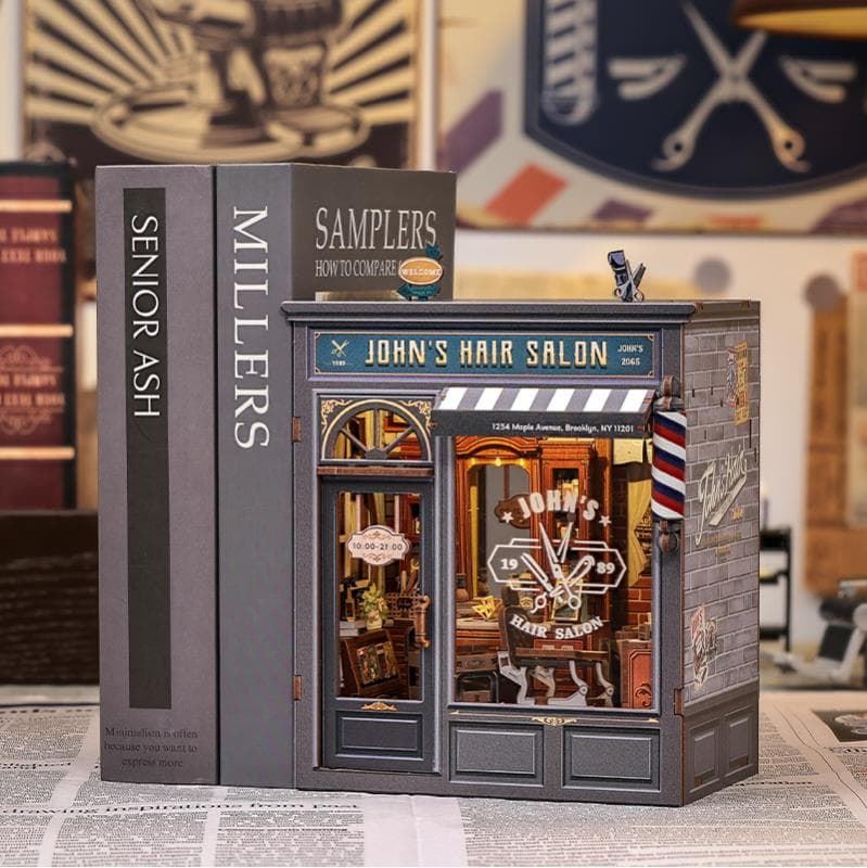 Miniature House Barbería "John's Hair Salon" con 210 piezas. - Imagen 1